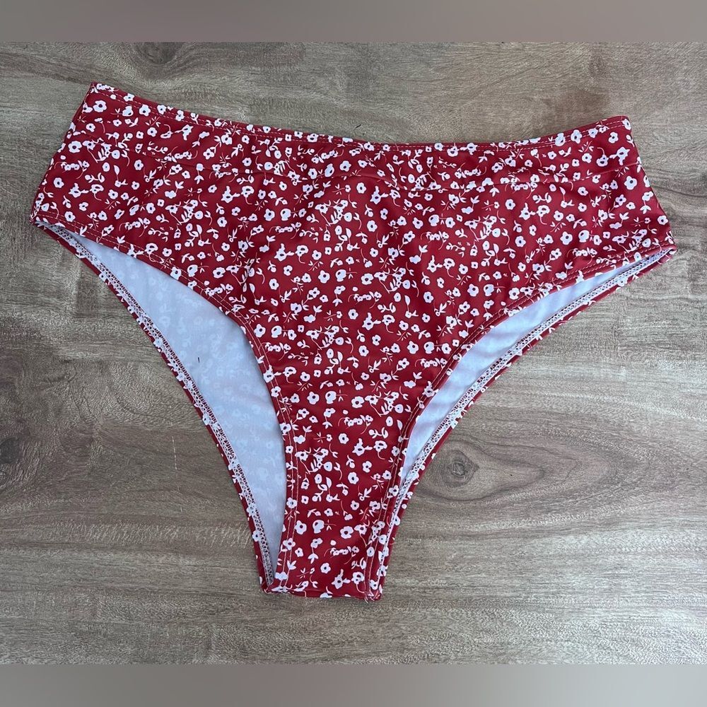 NWOT Red & White Floral Bikini Bottom Swimsuit Bottom ONLY Size XL